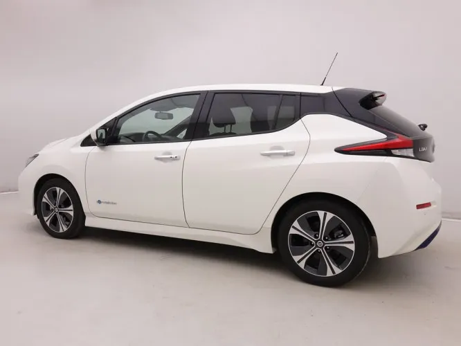 Nissan Leaf 40 kWh Tekna + GPS + LED Lights + ProPilot + 360Cam + Bose Image 3